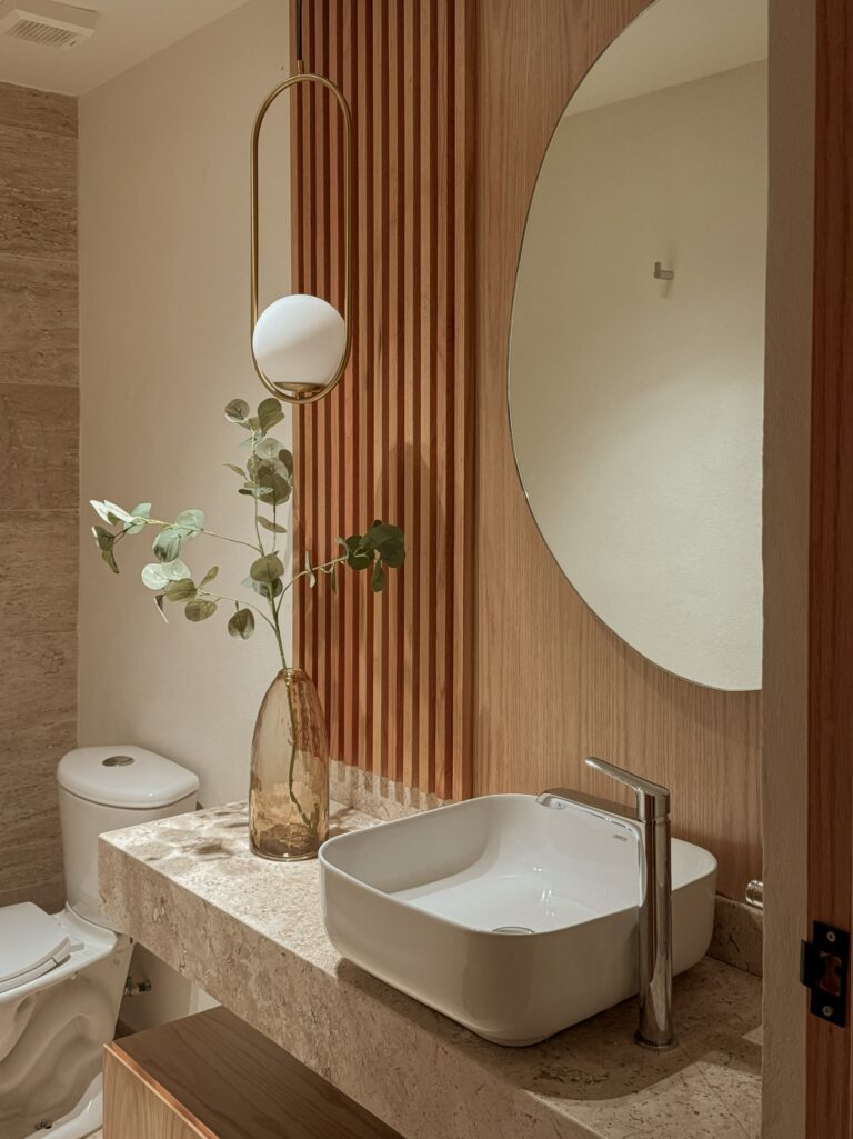 WhatsApp Imag at 13.20.11