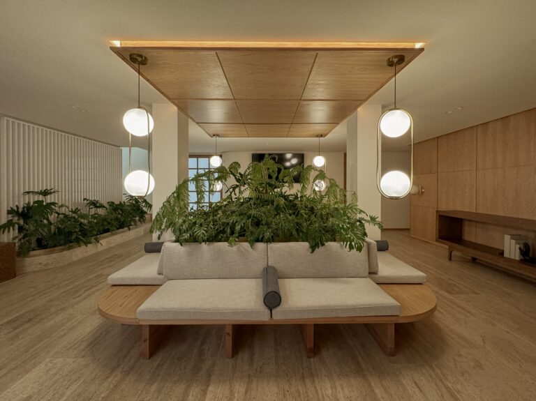 WhatsApp Image 23.20.10